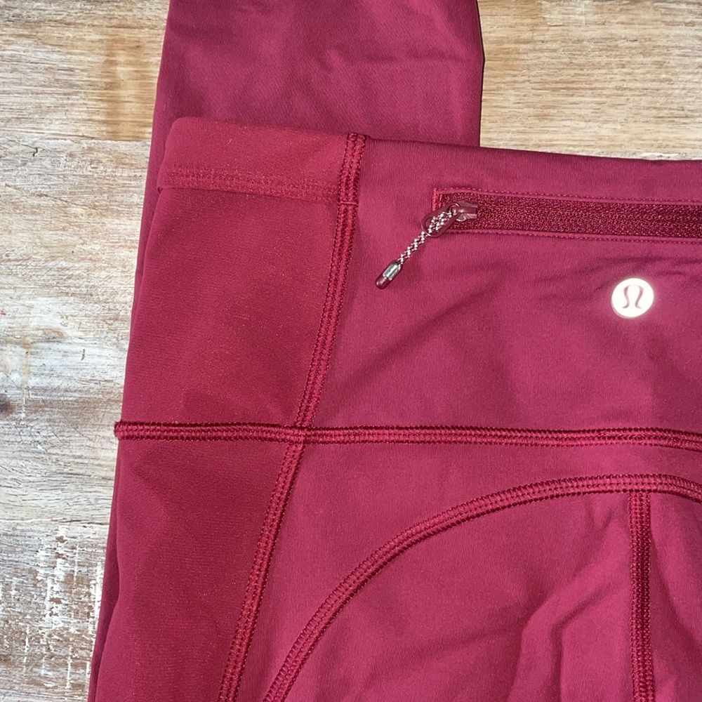 Lululemon Run with the sun tight - Picture 3 of 16